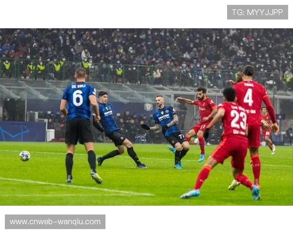 国米vs利物浦上演决赛重演，劳塔罗状态火热