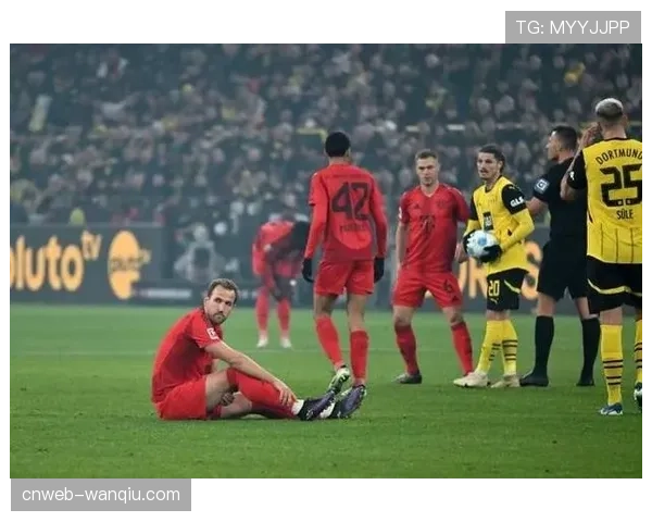 前瞻:国家德比在即,拜仁如何应对多特蒙德前场的高位逼抢强度? 前瞻:国家德比在即,拜仁如何应对多特蒙德前场的高位逼抢强度?